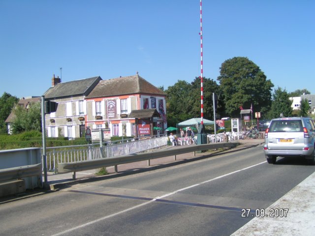 pict2706.jpg